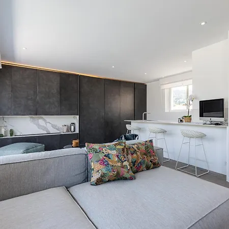 Luxurious Penthouse Rooftop Martinez Croisette Apartment